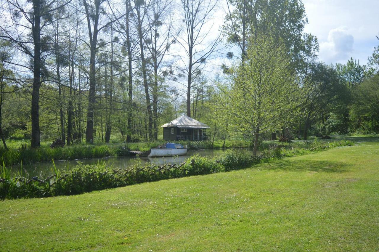Bed and Breakfast Qui Vivra Verra Le Mesnil-Amey Exteriér fotografie